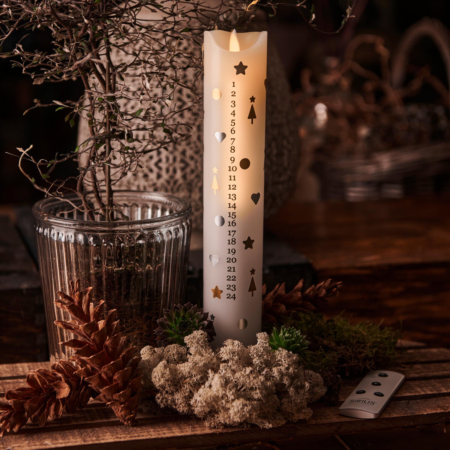 Sara Kalenderlys - Ikoner/hvid